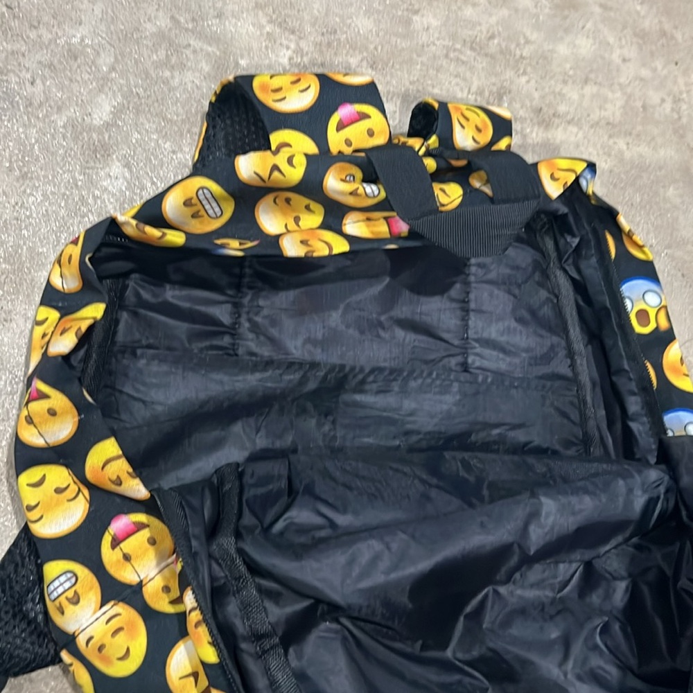 Emoji backpack - Picture 3 of 3